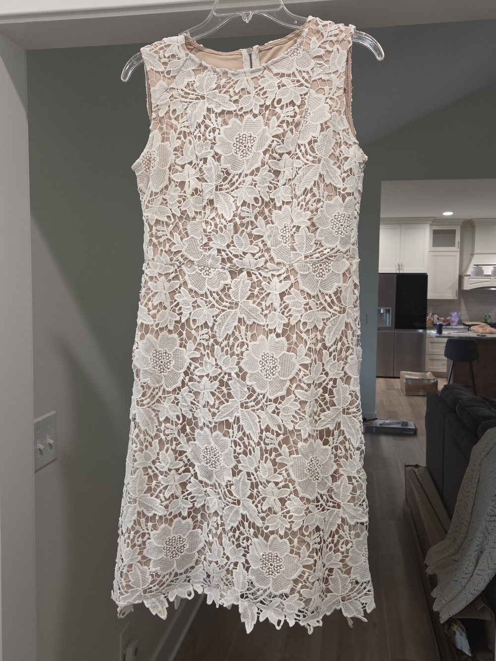 Sleeveless White Floral Lace Sheath Dress